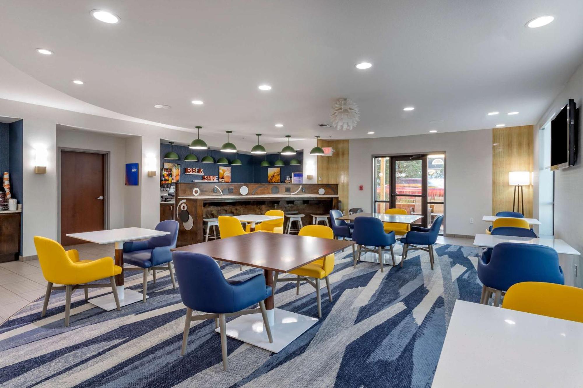 Comfort Suites Накітош Екстер'єр фото