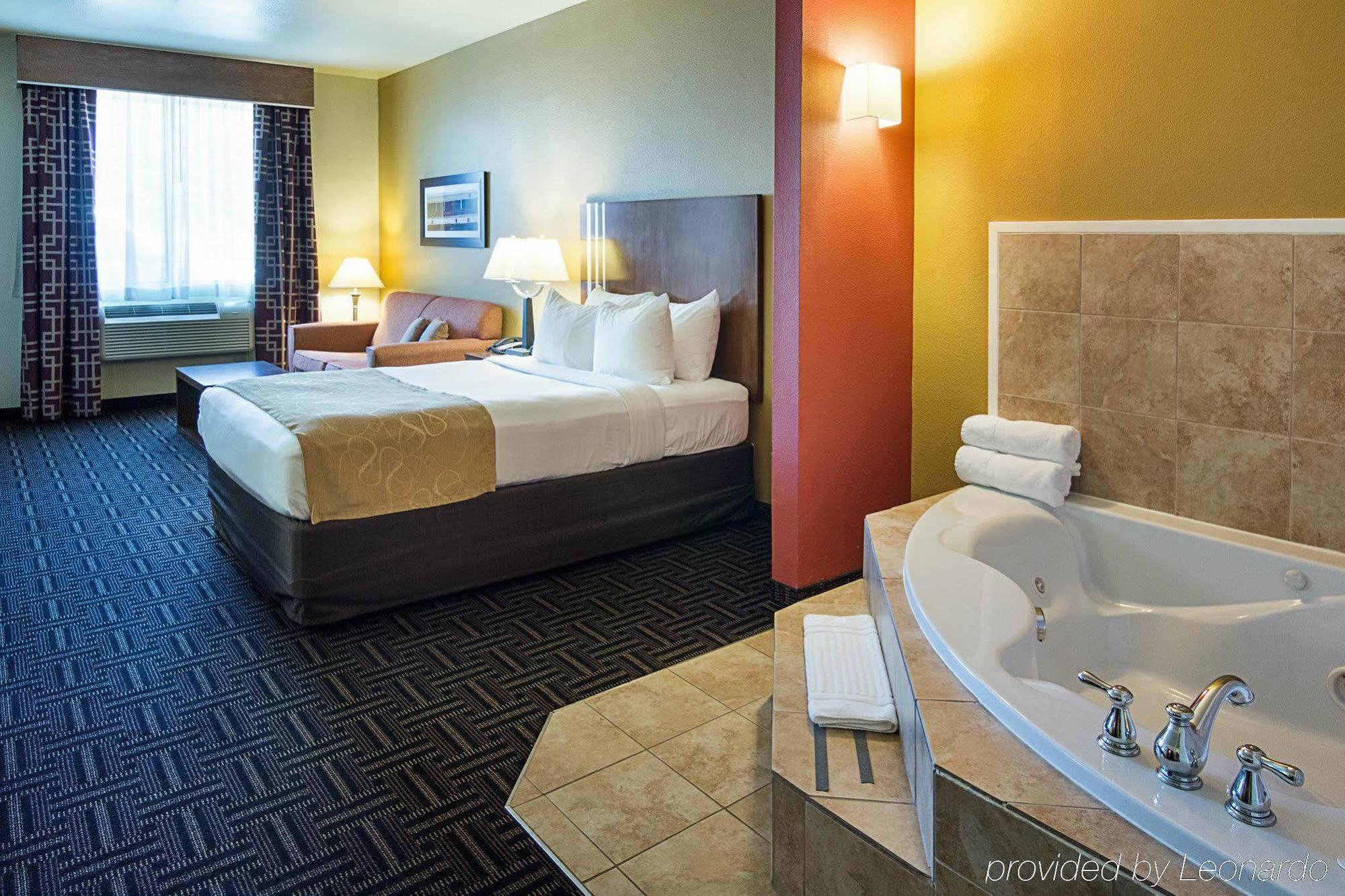 Comfort Suites Накітош Екстер'єр фото
